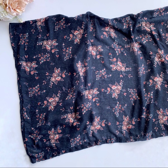 LOFT Blue Floral Kimono/ Cardigan - Picture 5 of 8